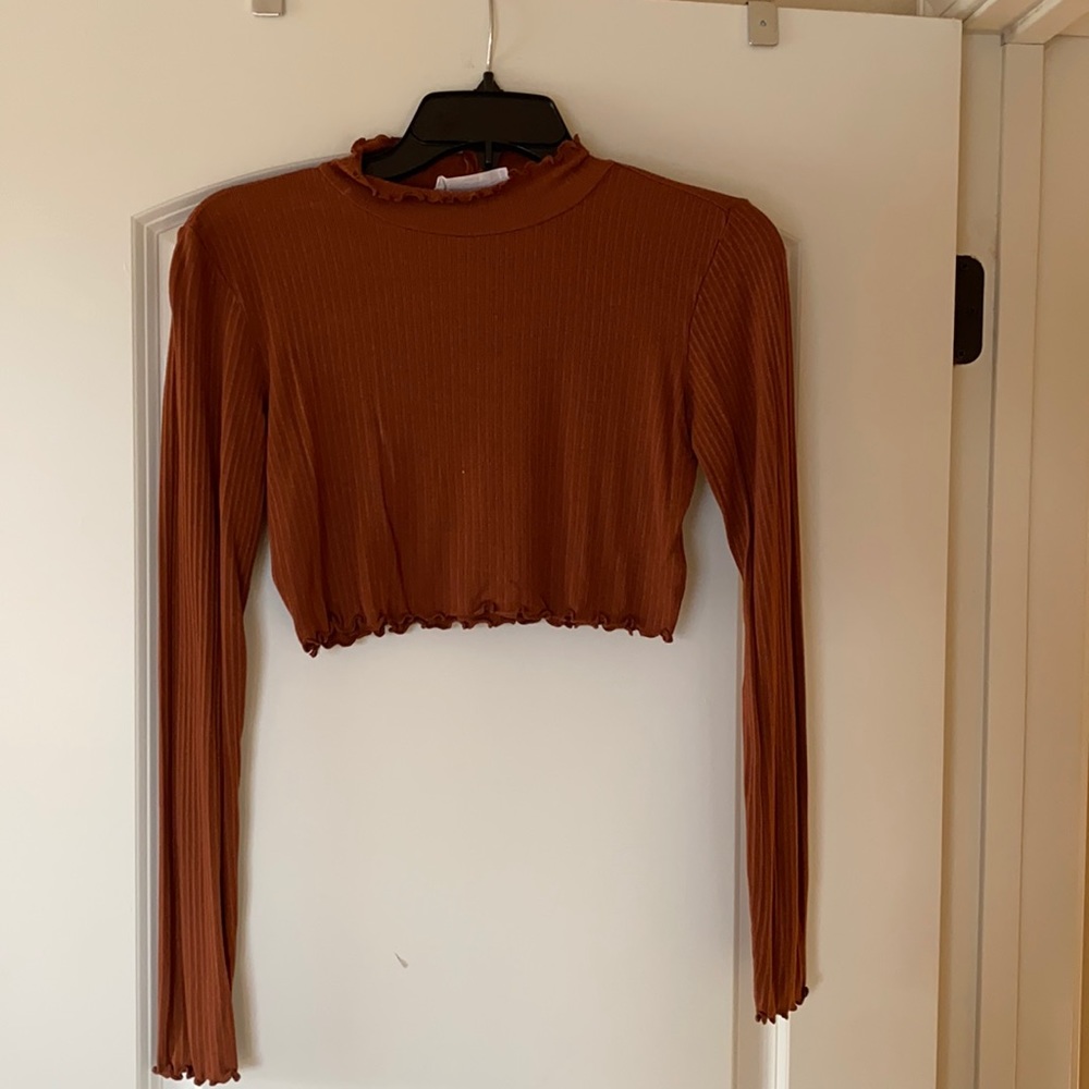 Burnt orange long sleeve crop
